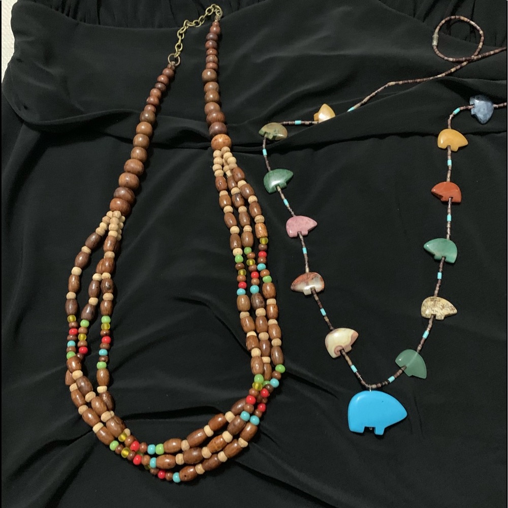 🌸🌸 2 Necklaces